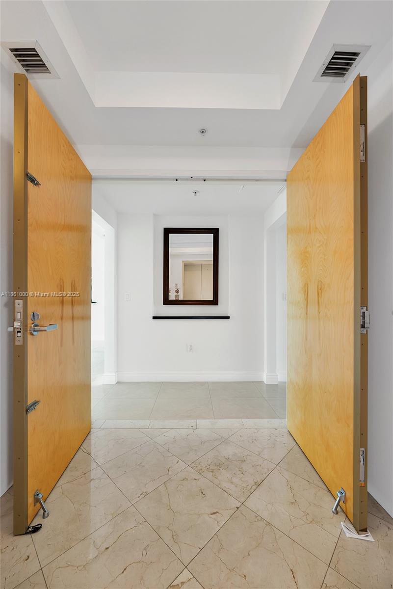 THE PARC AT TURNBERRY ISLE - Residential Lease