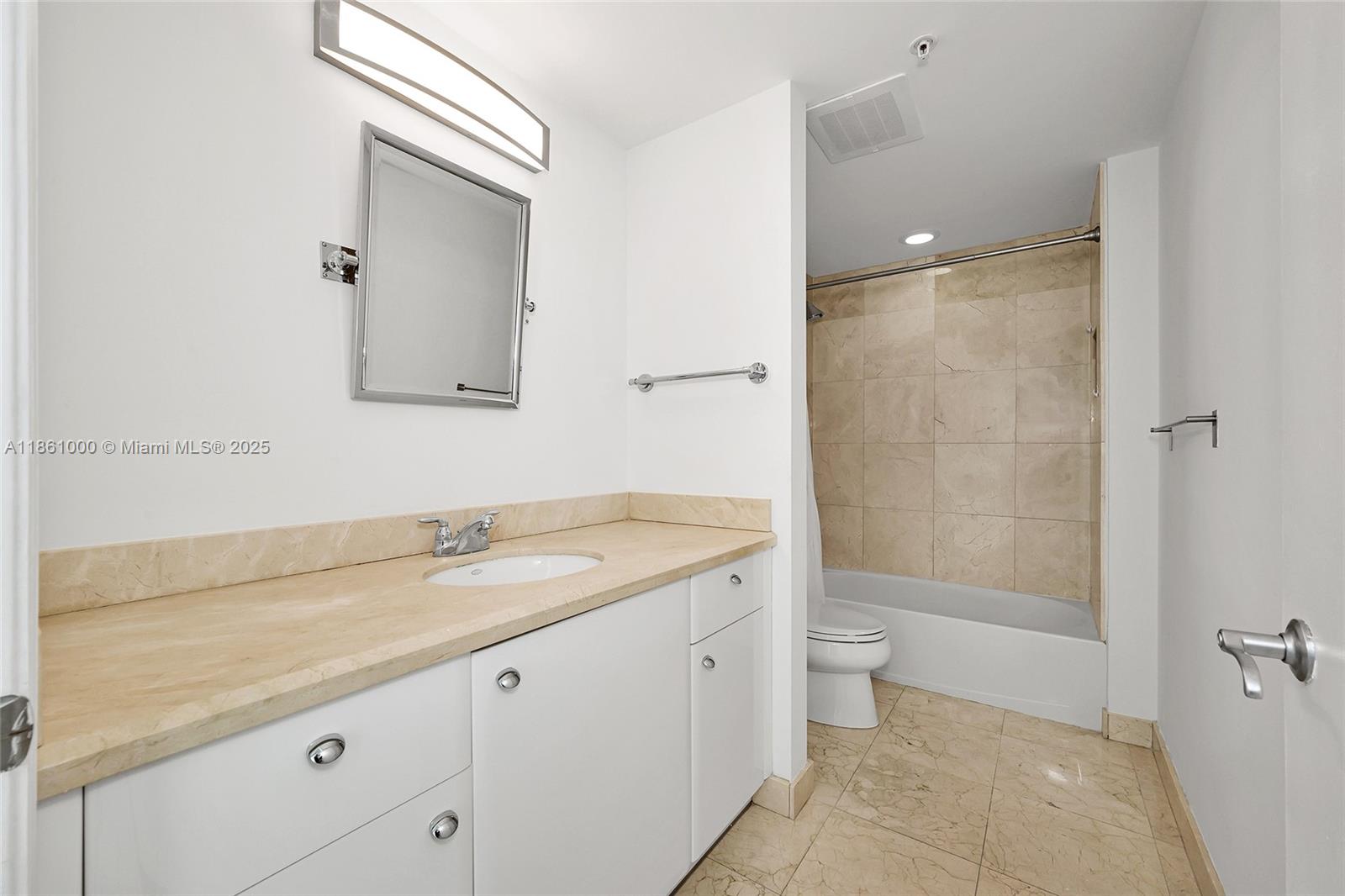 THE PARC AT TURNBERRY ISLE - Residential Lease