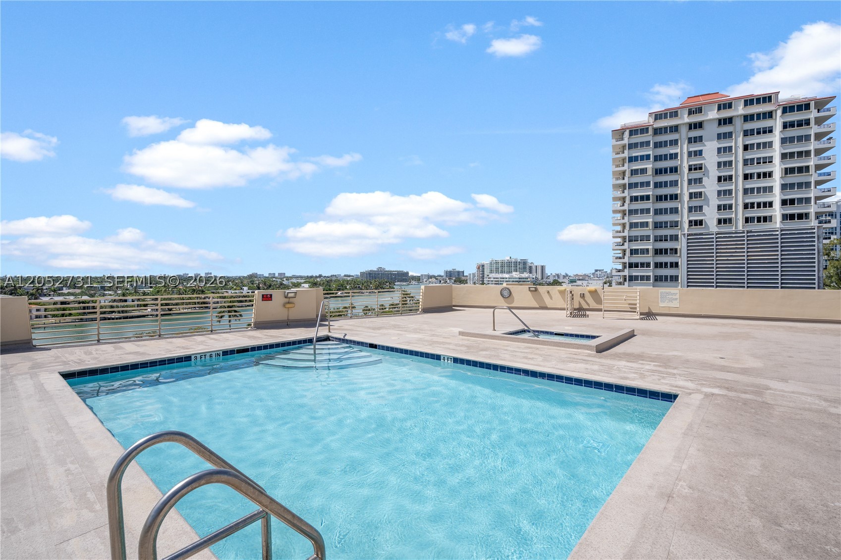 CASABLANCA VILLAS CONDO - Residential Lease