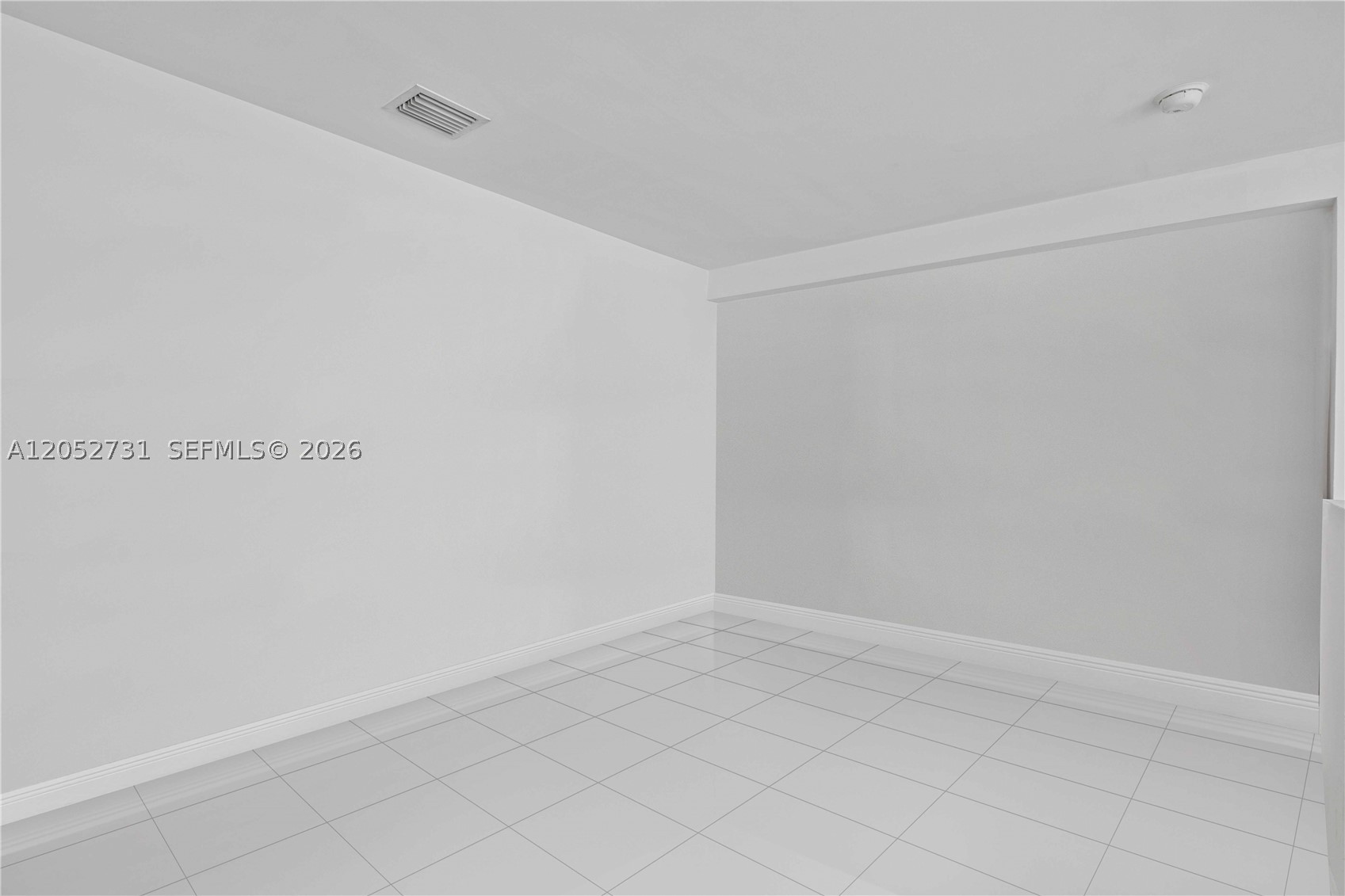 CASABLANCA VILLAS CONDO - Residential Lease