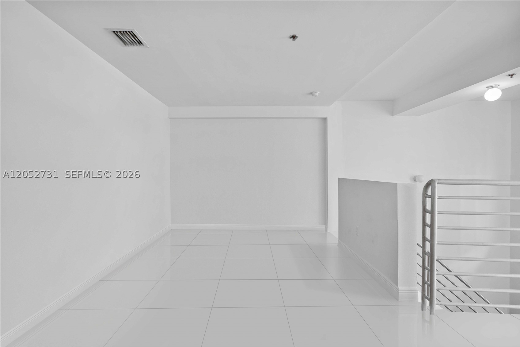 CASABLANCA VILLAS CONDO - Residential Lease