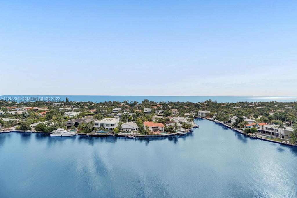 HAMPTONS SOUTH CONDO - Residential Lease