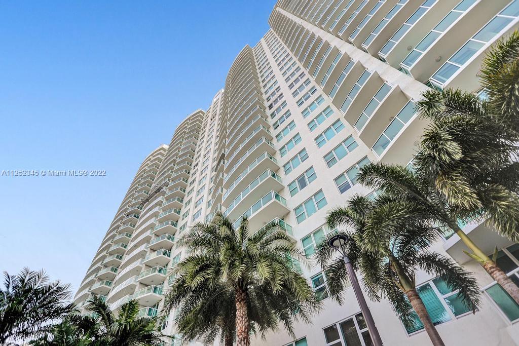 HAMPTONS SOUTH CONDO - Residential Lease