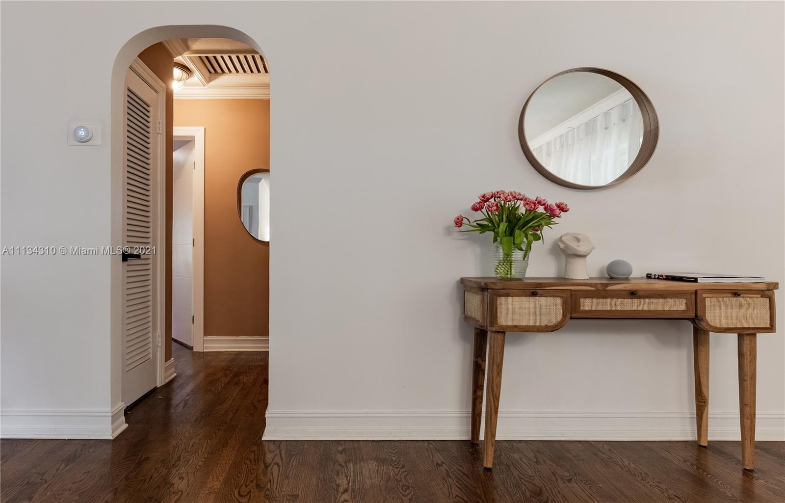 HOLLYWOOD - Residential