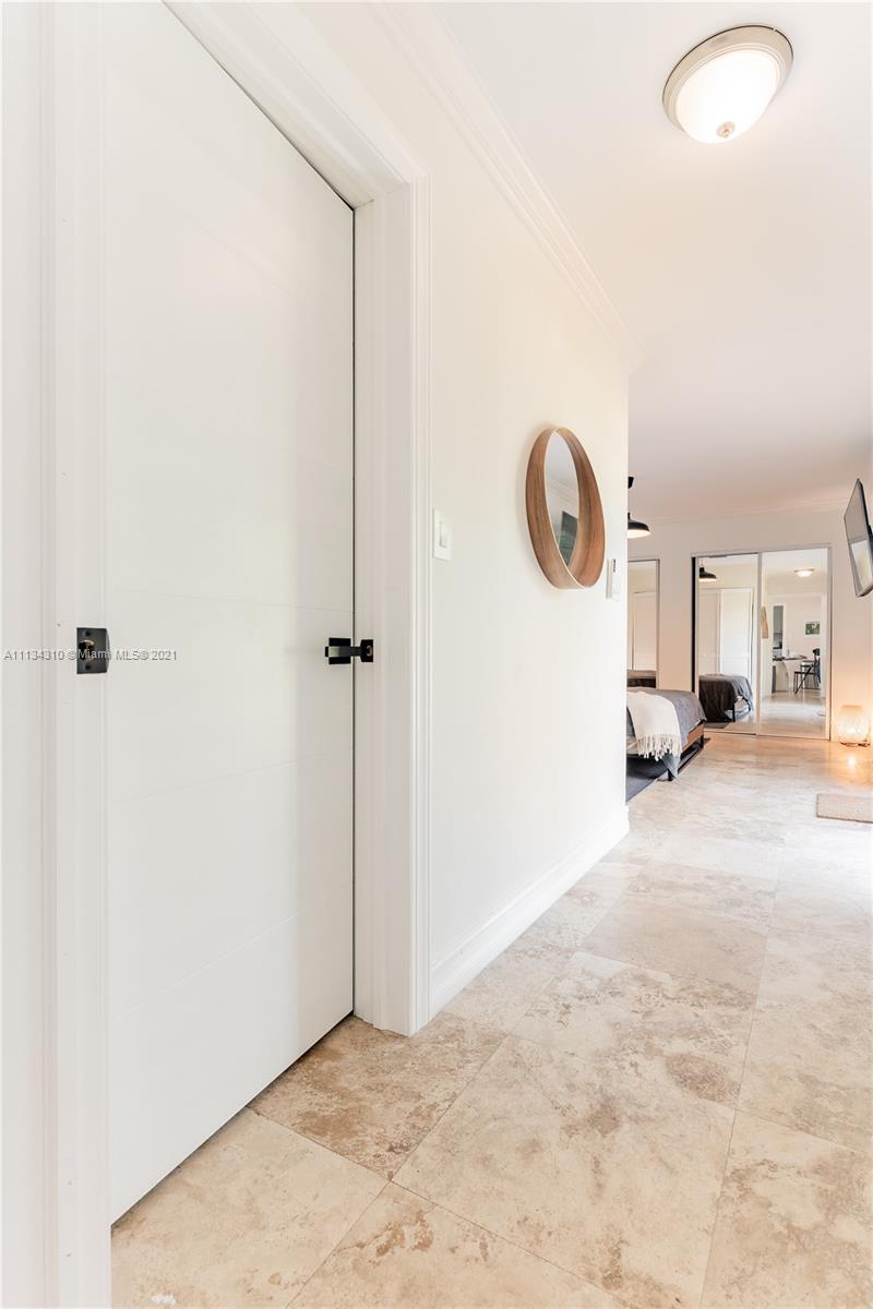 HOLLYWOOD - Residential