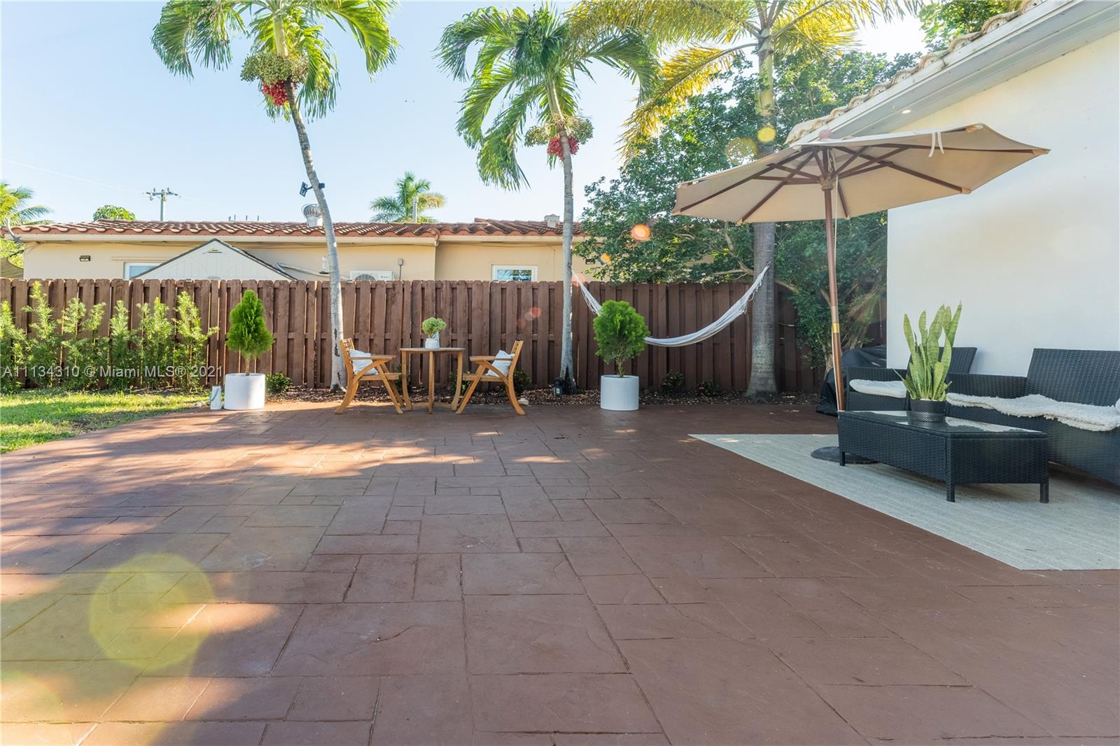 HOLLYWOOD - Residential