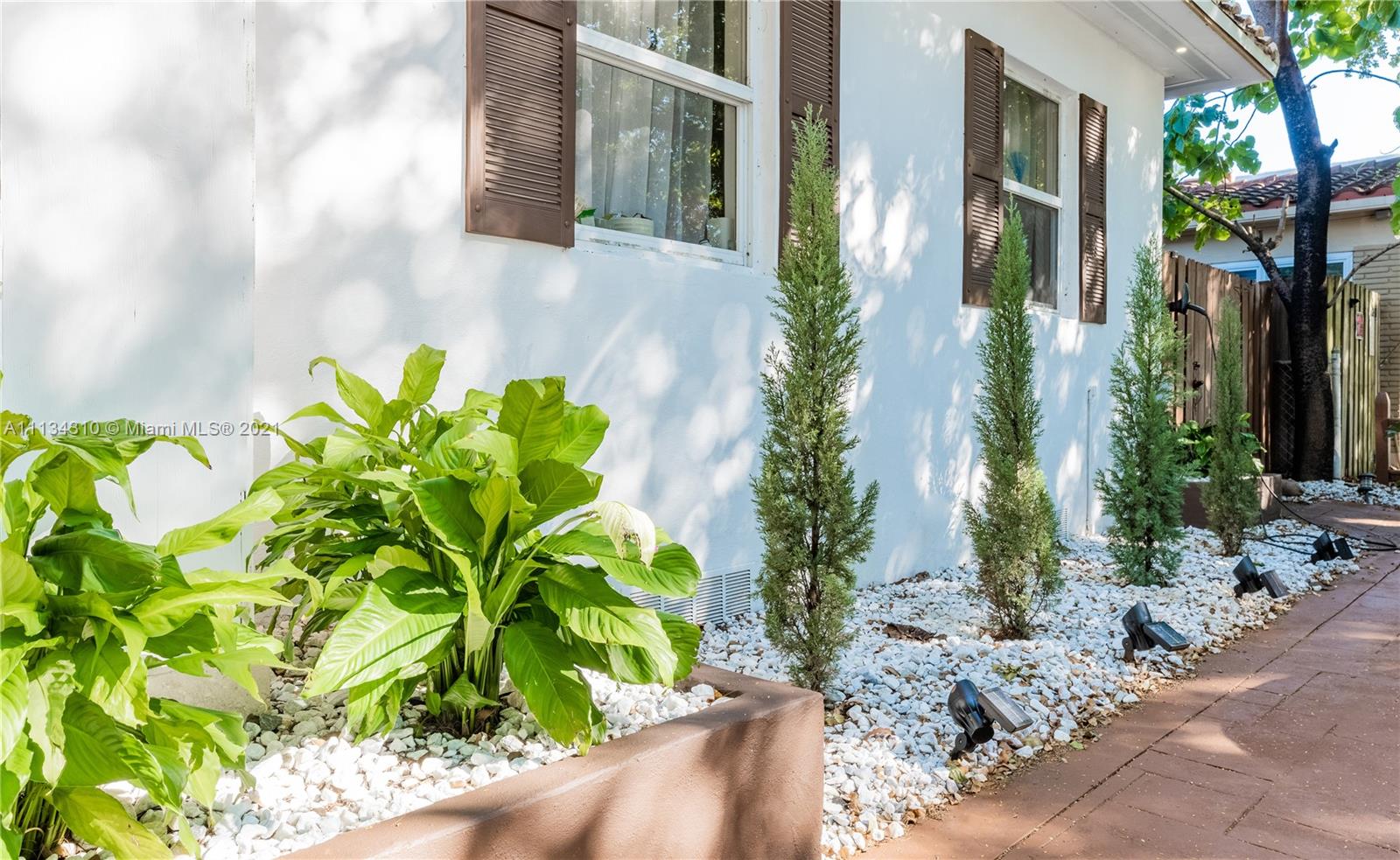 HOLLYWOOD - Residential