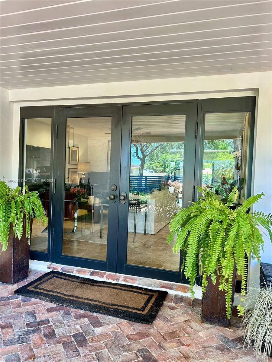 PLANTATION GARDENS 2ND SE - Residential Lease