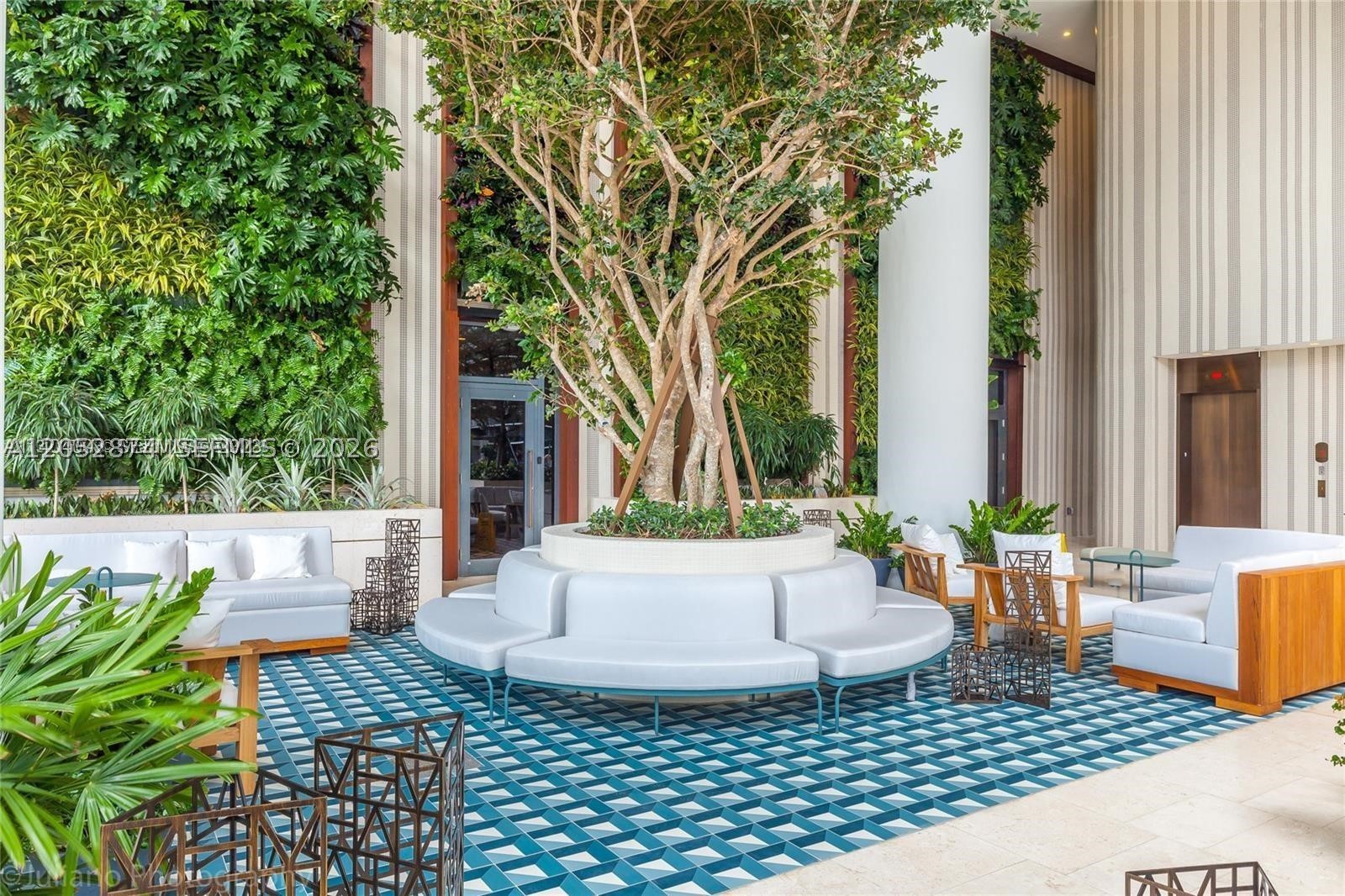 801 SMA RESIDENCES CONDO - Residential Lease