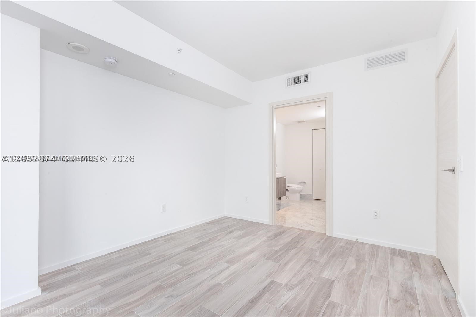 801 SMA RESIDENCES CONDO - Residential Lease