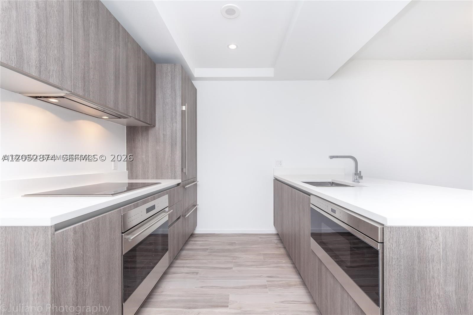 801 SMA RESIDENCES CONDO - Residential Lease