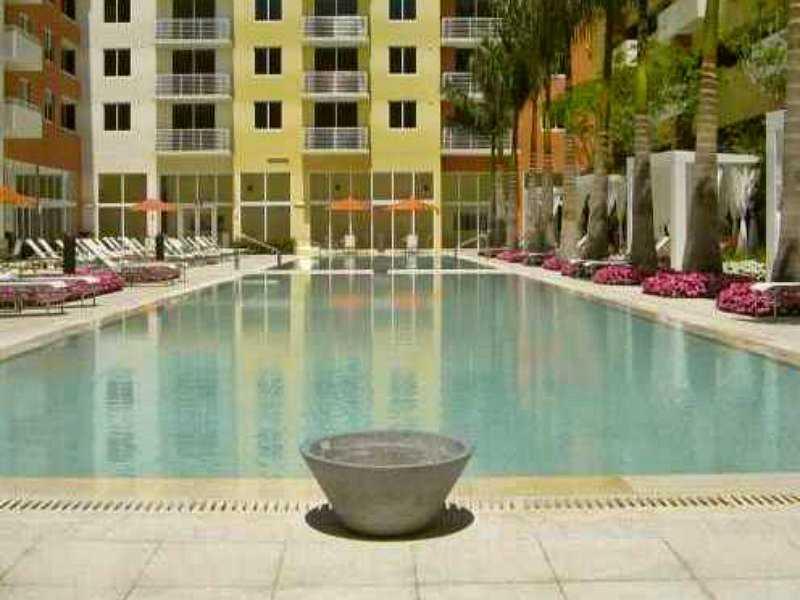 VENTURE AT AVENTURA WEST - Residential Lease
