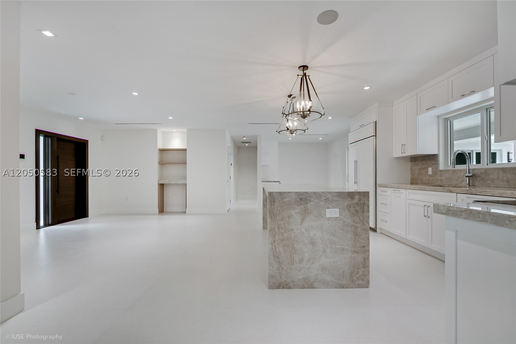 ROYAL PALM VILLAS - Residential