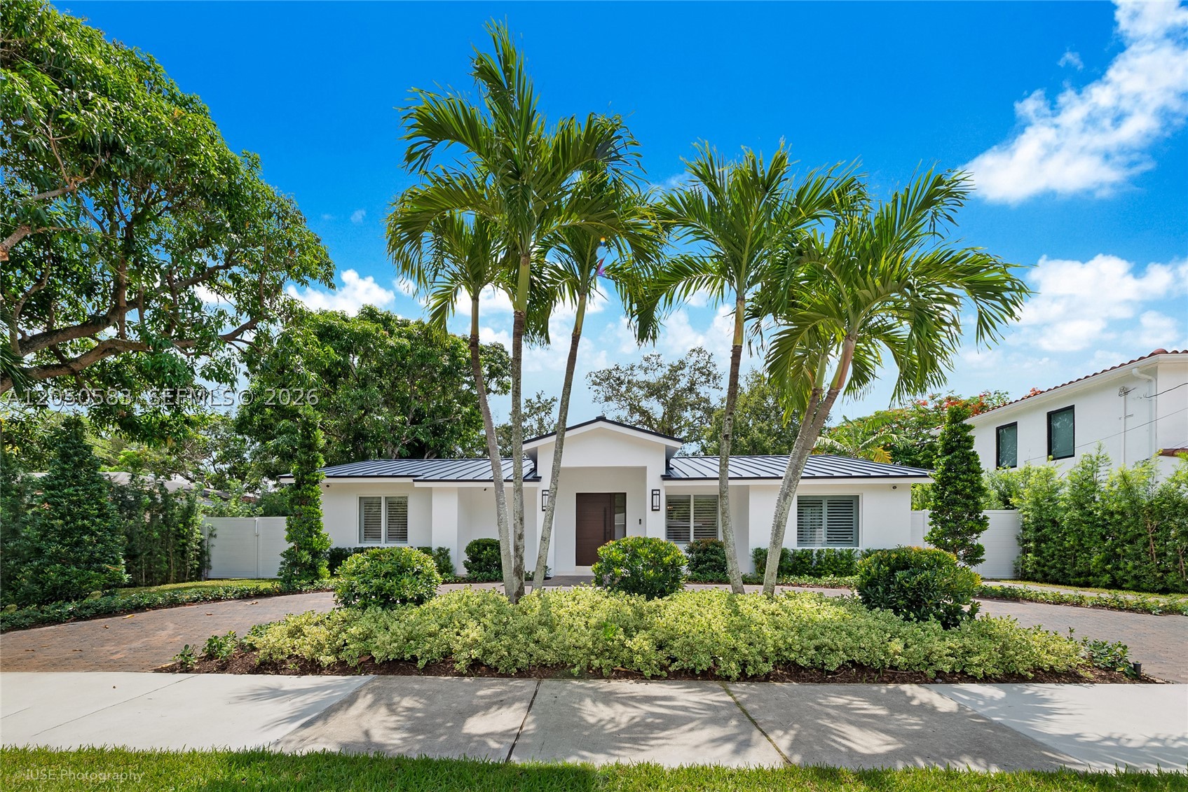 ROYAL PALM VILLAS - Residential