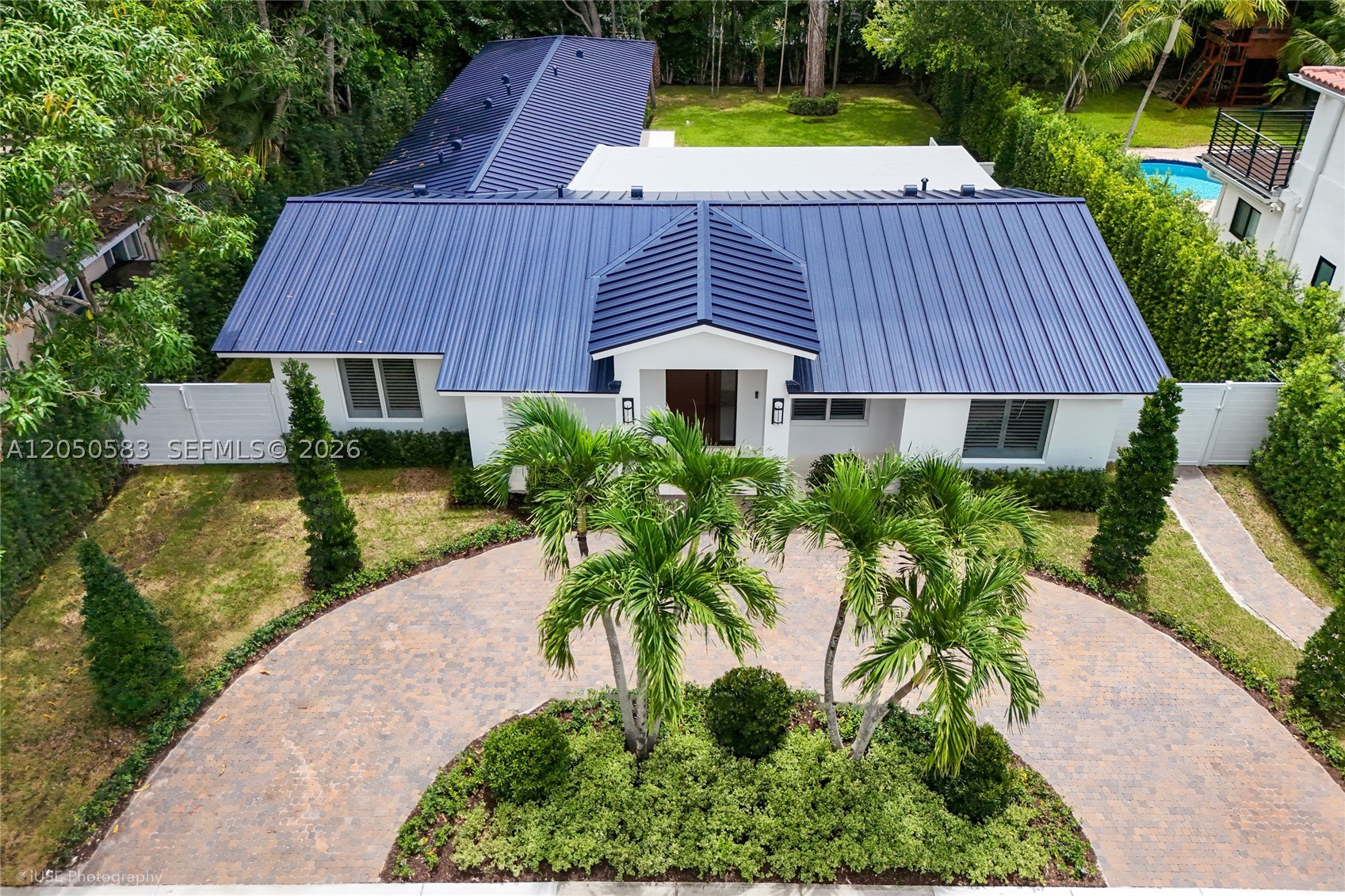 ROYAL PALM VILLAS - Residential