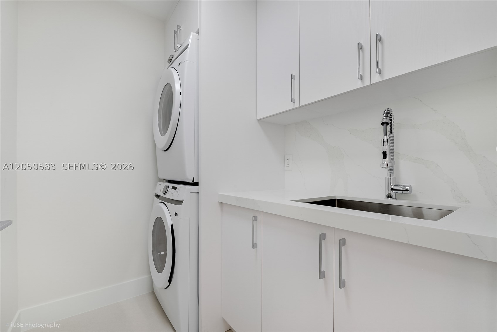 ROYAL PALM VILLAS - Residential