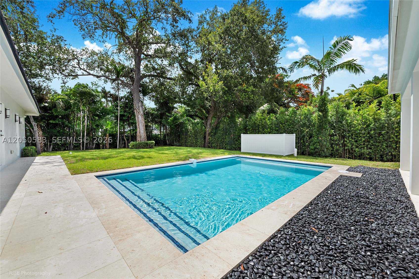 ROYAL PALM VILLAS - Residential