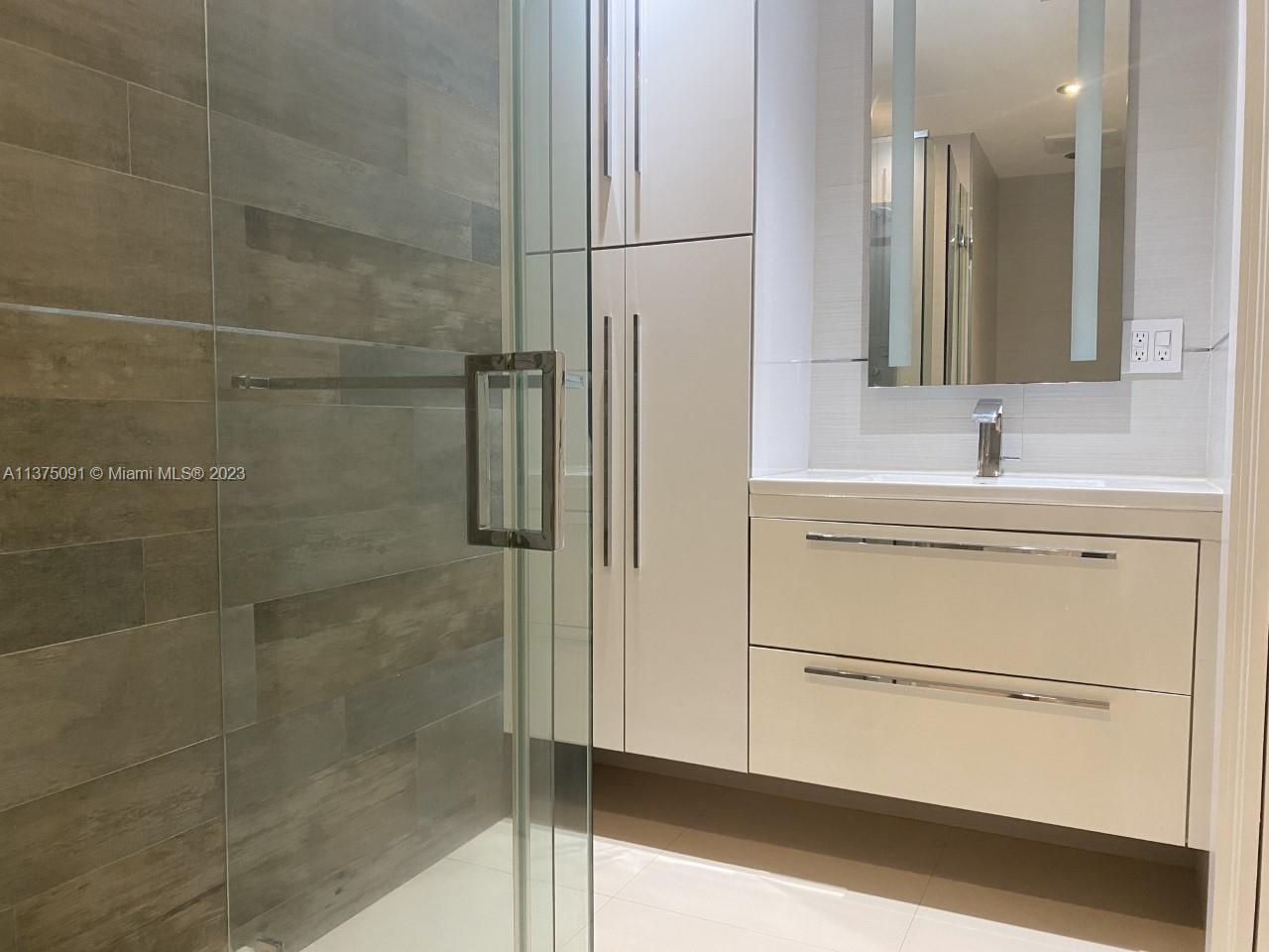 SAN SEBASTIAN TWNHSES - Residential Lease