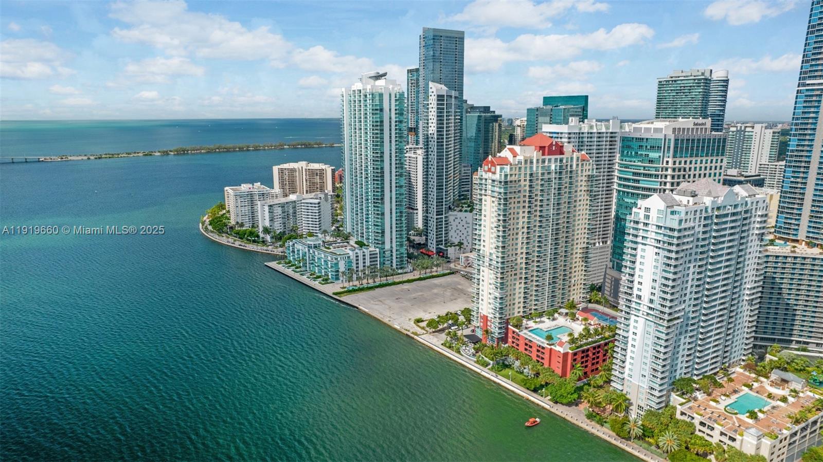 Great Investment Opportunity. Tastefully decorated 2 bed / 2 bathroom. Ocean view apartment in the heart of Brickell. Well-equipped with all amenities included: pool, bbq grills, tennis court, fitness center and more. Is rented until Feb, 2026.
