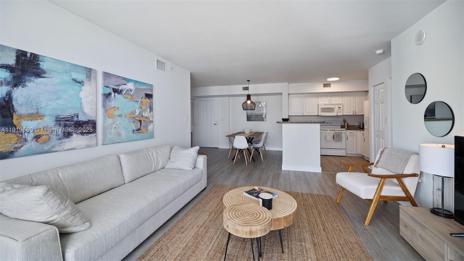 THE MARK ON BRICKELL COND - Residential