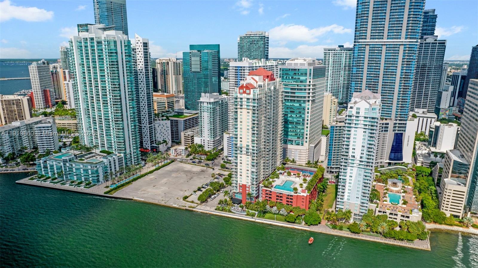 THE MARK ON BRICKELL COND - Residential