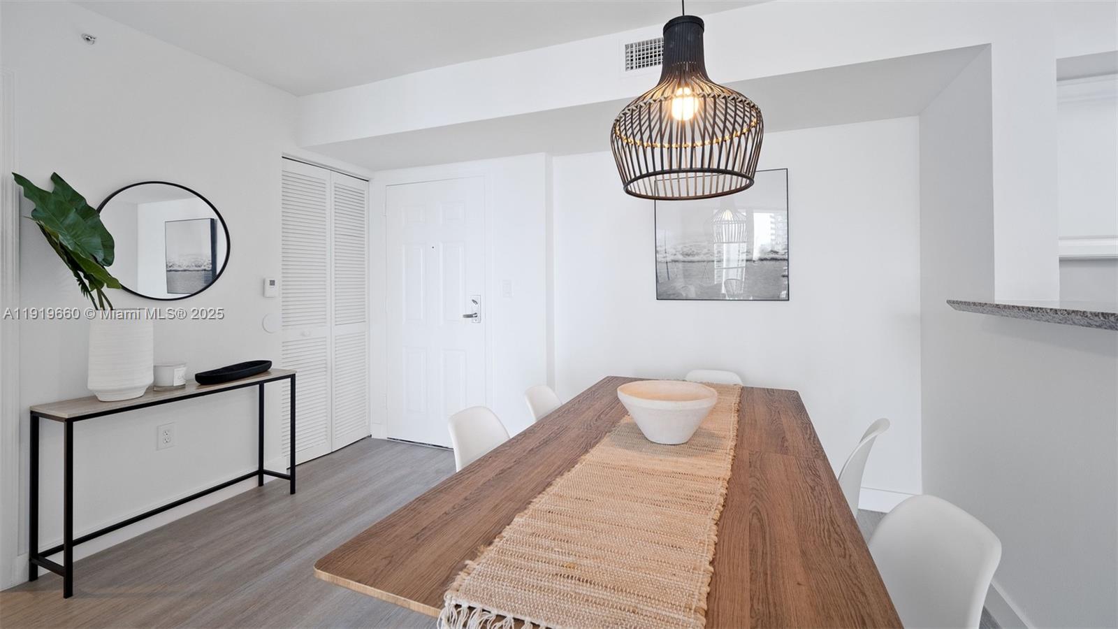 THE MARK ON BRICKELL COND - Residential