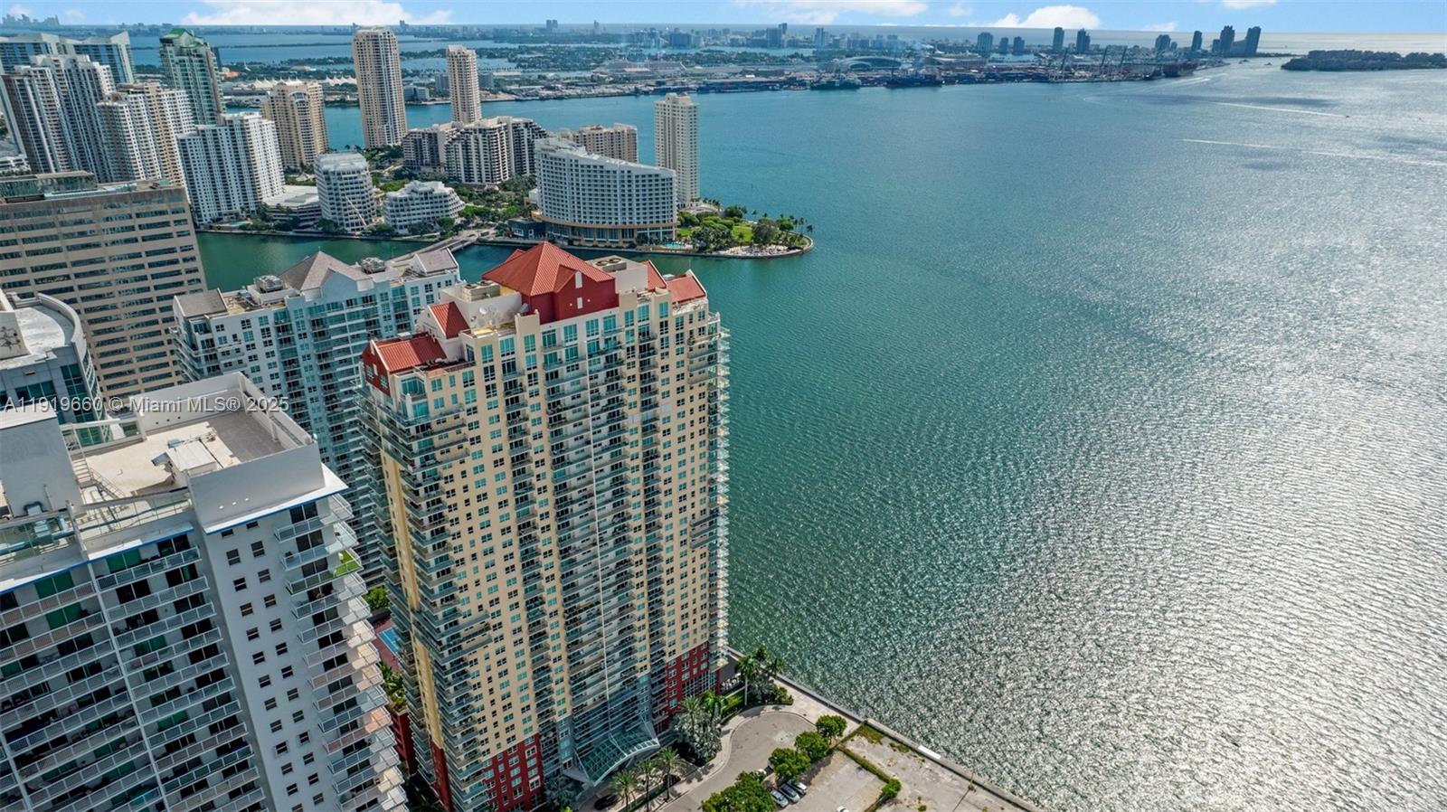 THE MARK ON BRICKELL COND - Residential