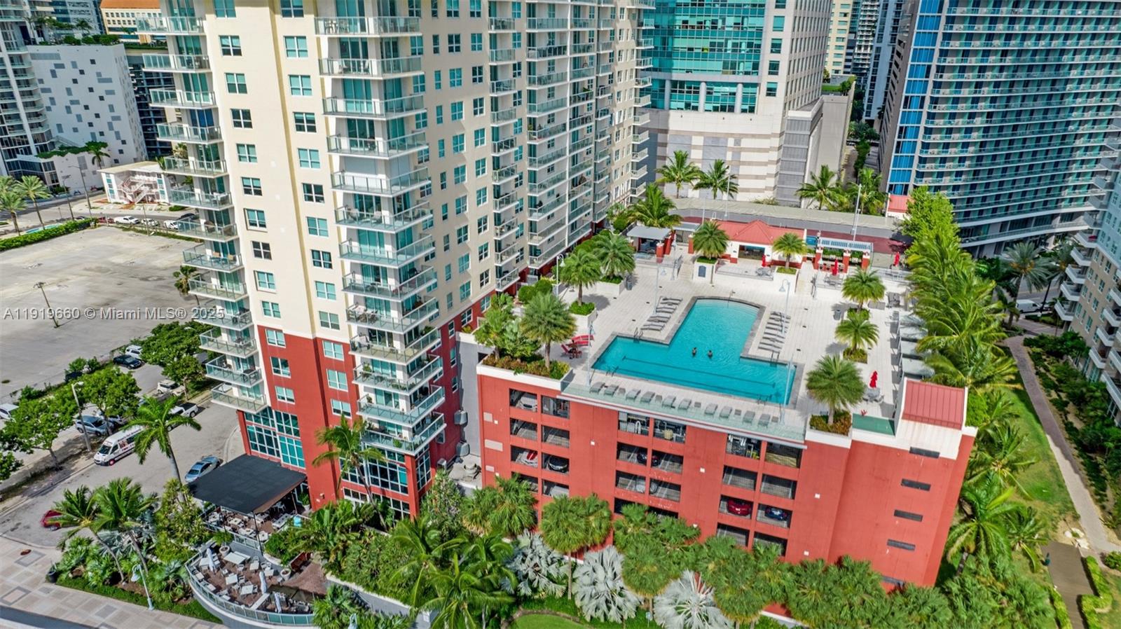THE MARK ON BRICKELL COND - Residential