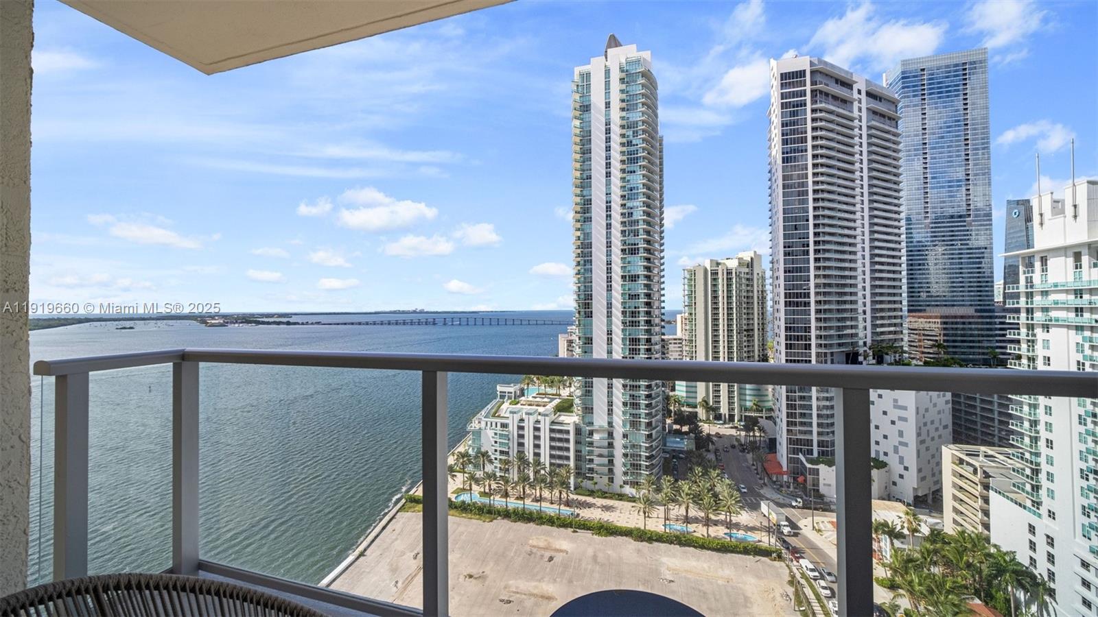 THE MARK ON BRICKELL COND - Residential