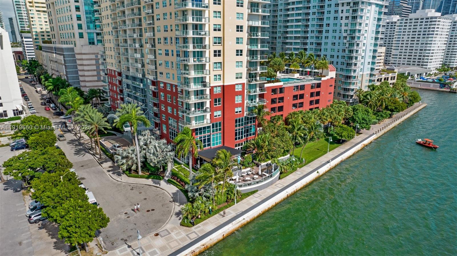 THE MARK ON BRICKELL COND - Residential