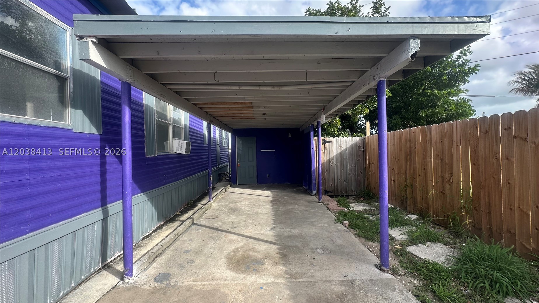 HILLTOP PARK - Residential Lease