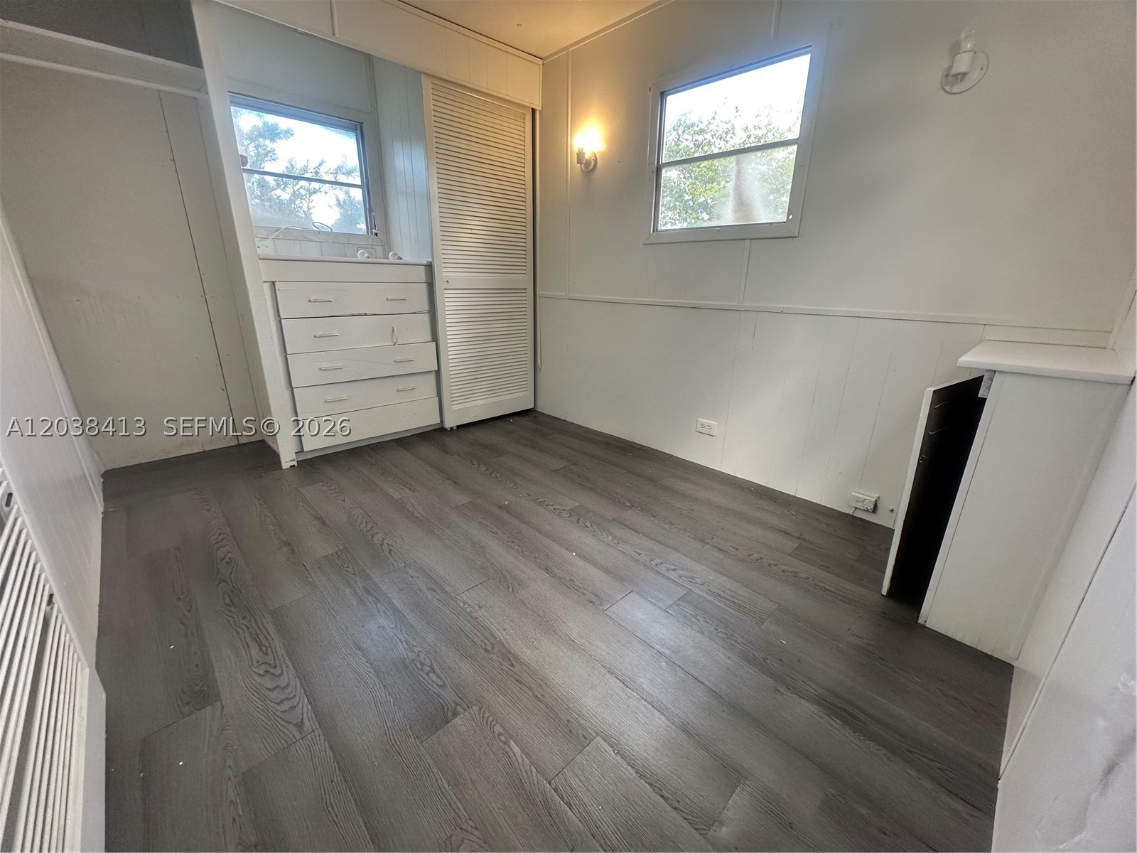 HILLTOP PARK - Residential Lease