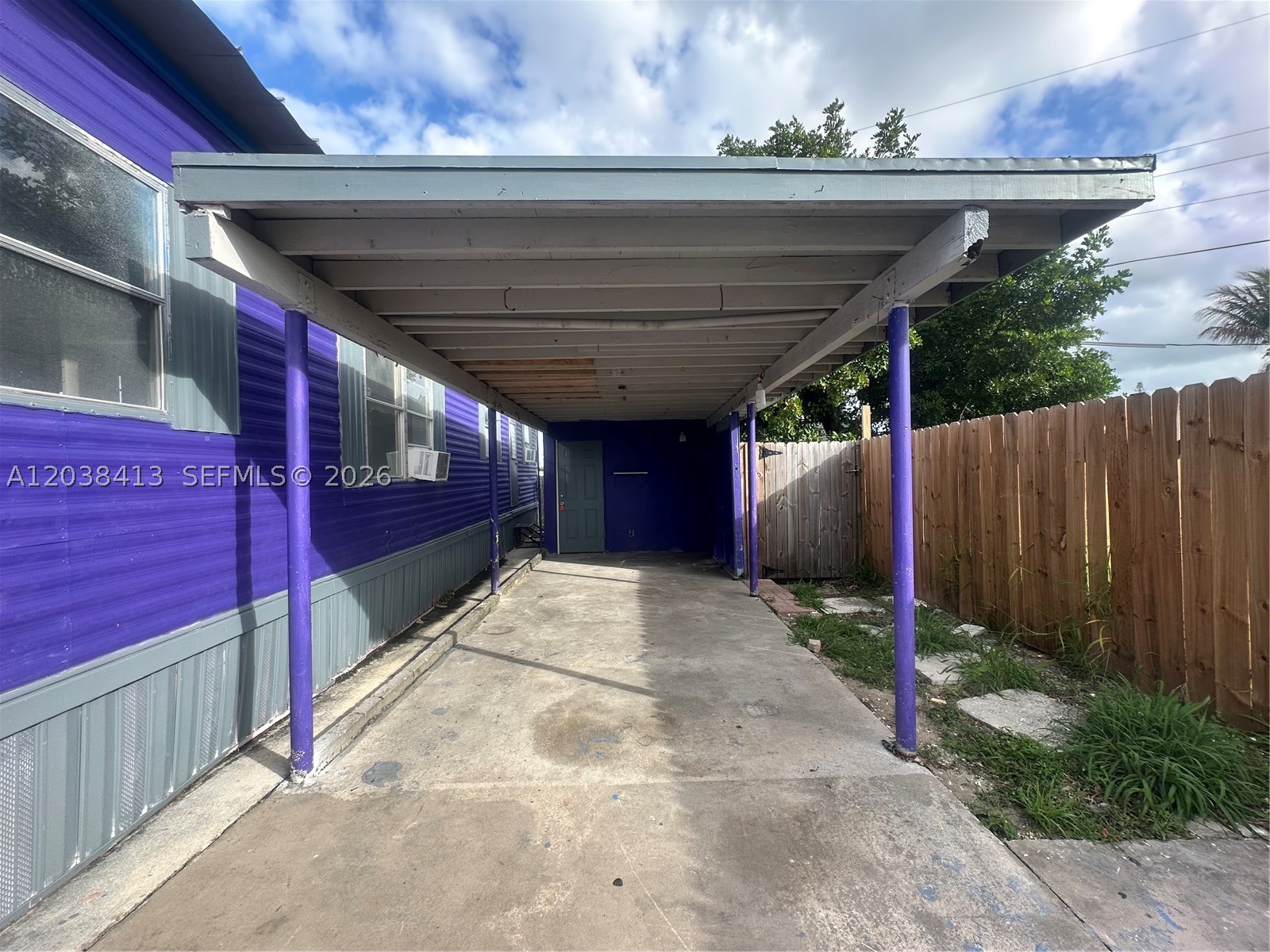 HILLTOP PARK - Residential Lease
