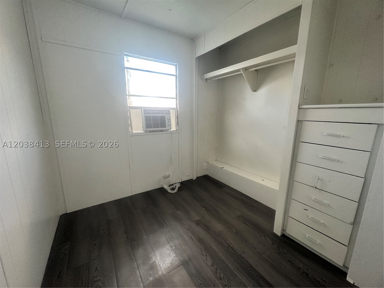 HILLTOP PARK - Residential Lease