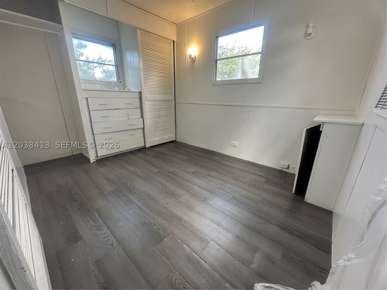 HILLTOP PARK - Residential Lease