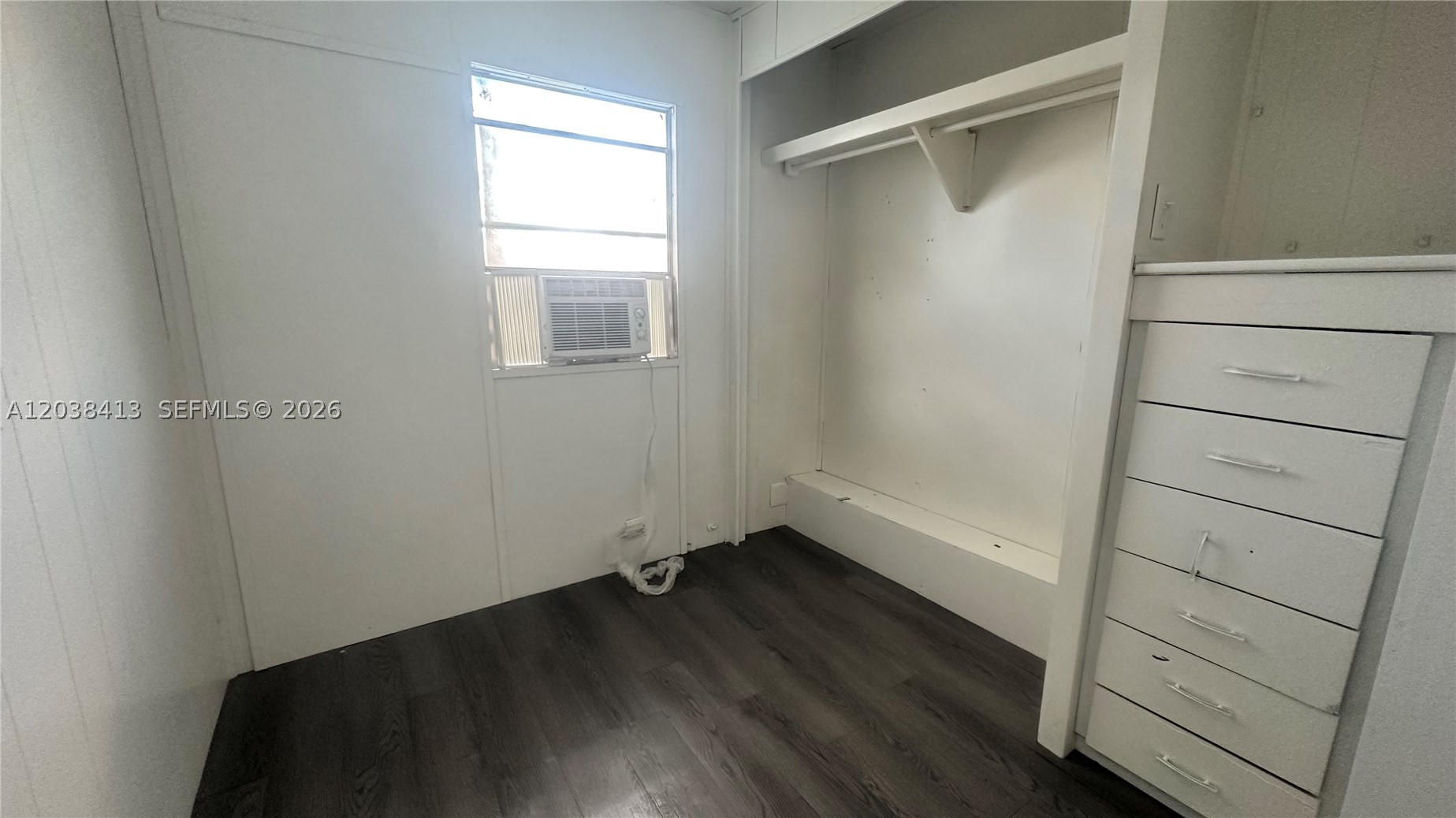 HILLTOP PARK - Residential Lease