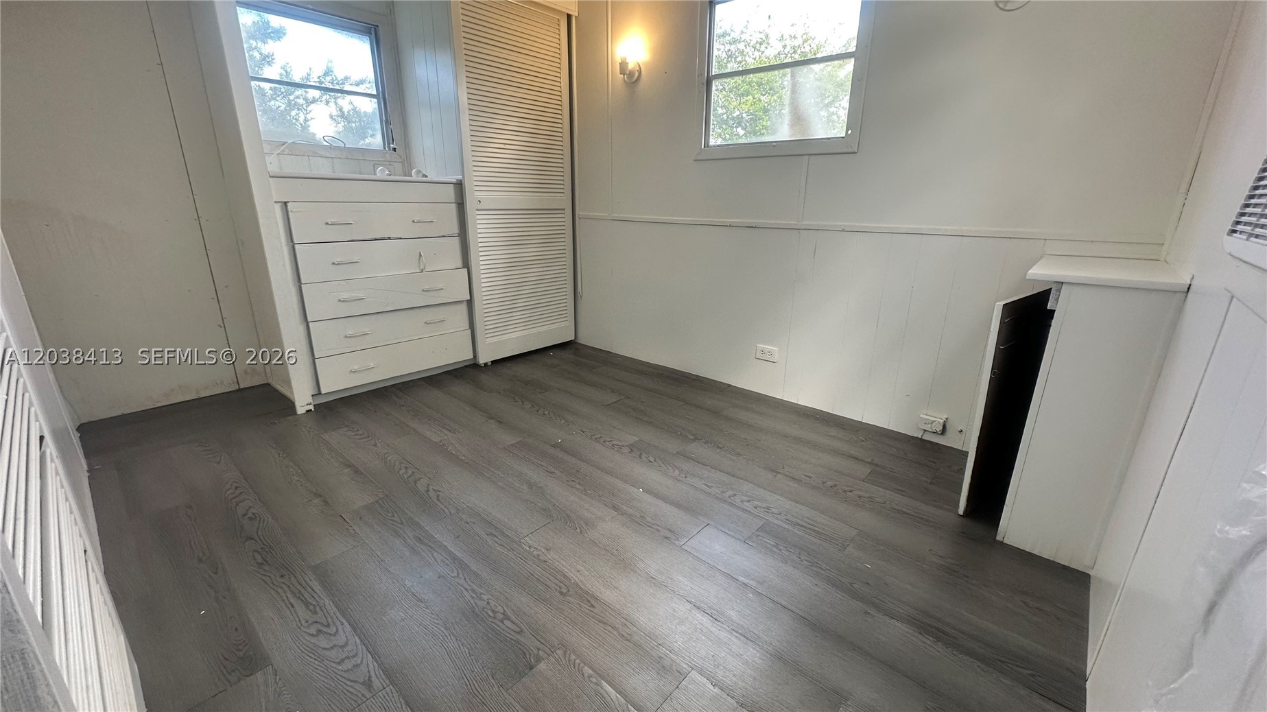 HILLTOP PARK - Residential Lease