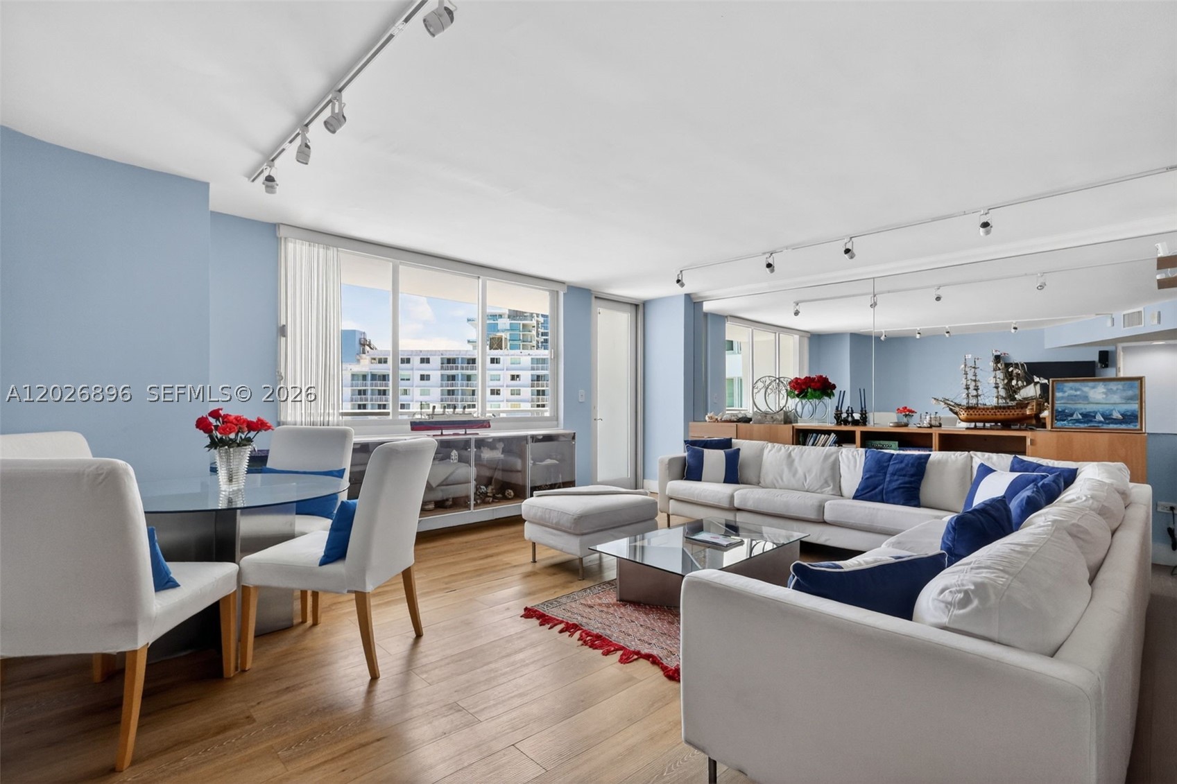 BURLEIGH HOUSE CONDO - Residential