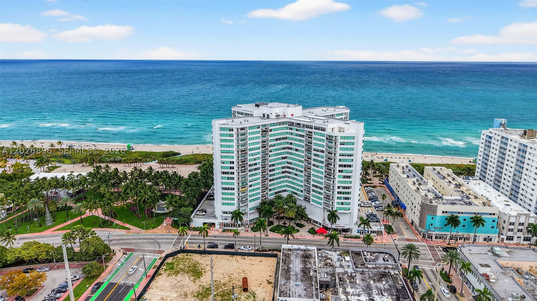 BURLEIGH HOUSE CONDO - Residential