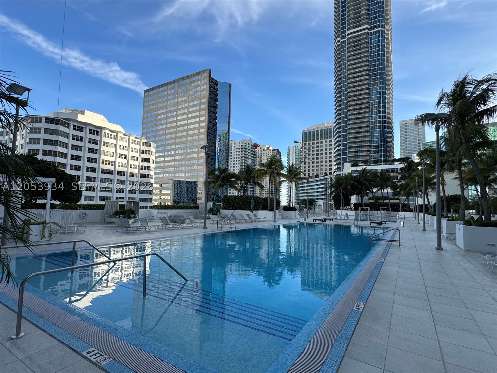 THE PLAZA 901 BRICKELL CO - Residential Lease