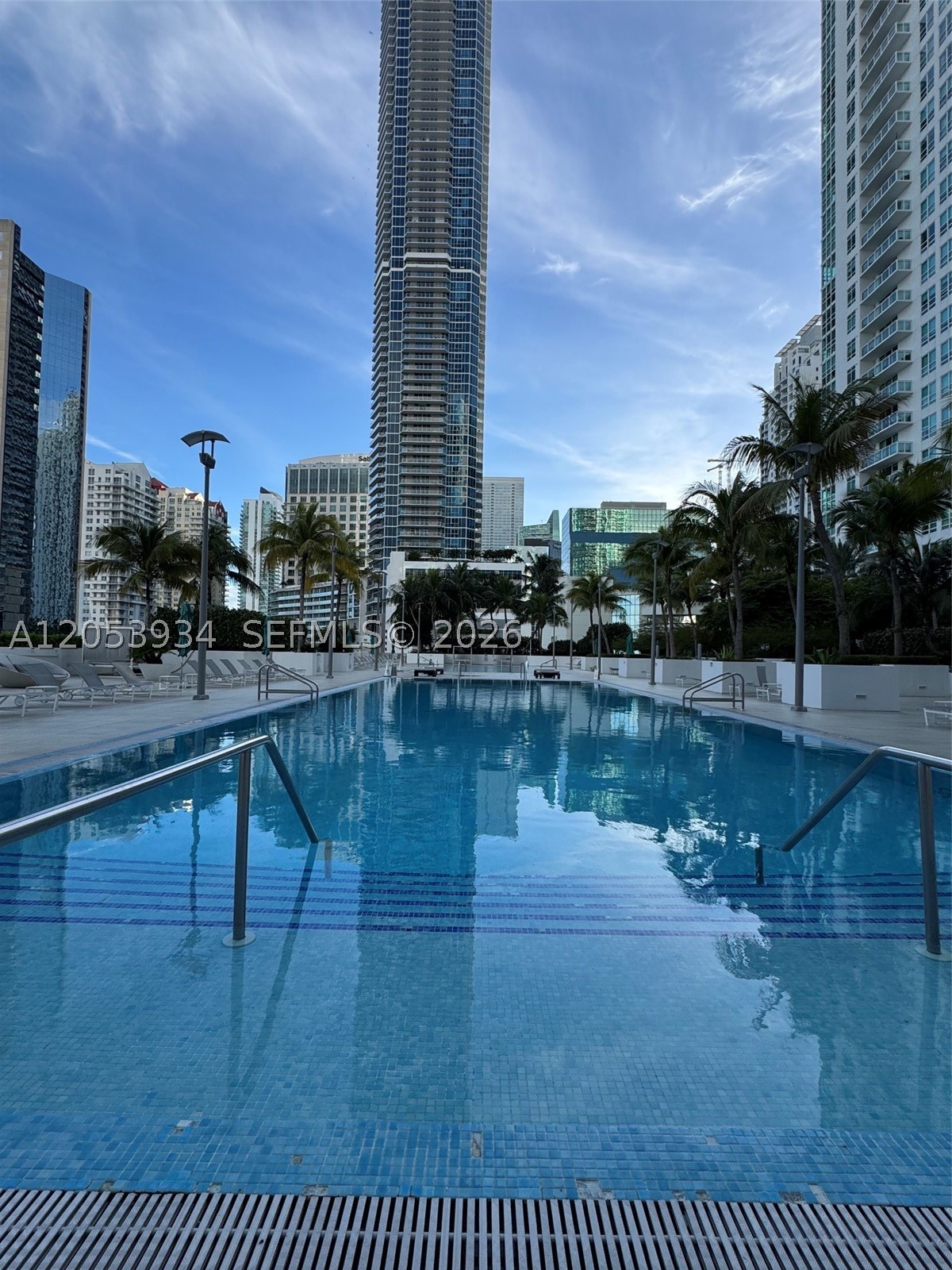 THE PLAZA 901 BRICKELL CO - Residential Lease