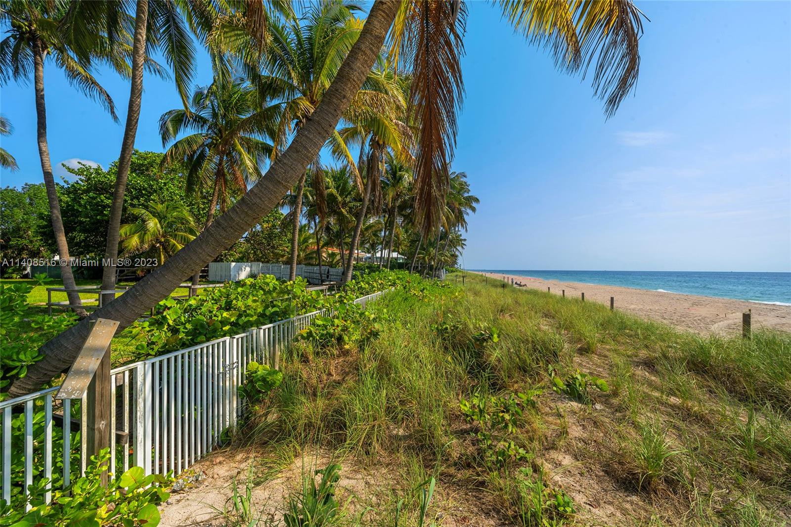 LAUDERDALE BEACH - Land