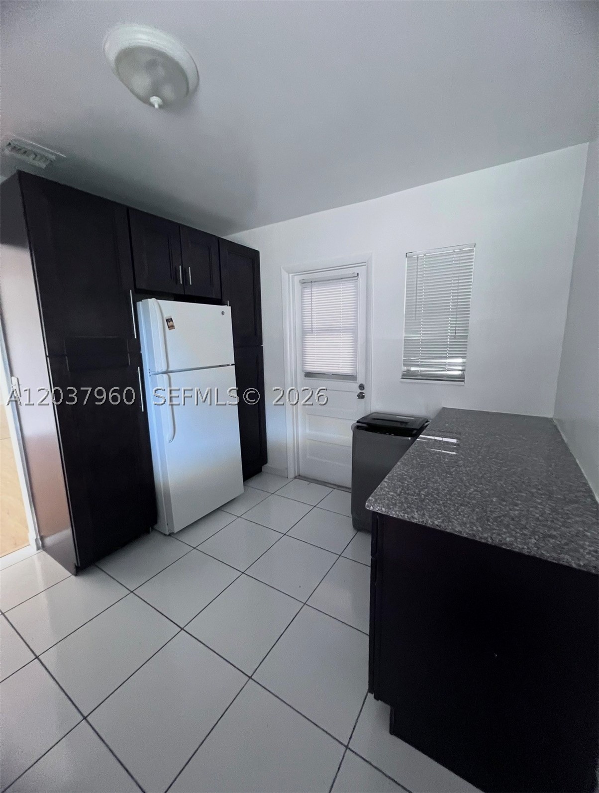 ARROWHEAD CONDO NO VII - Residential Lease