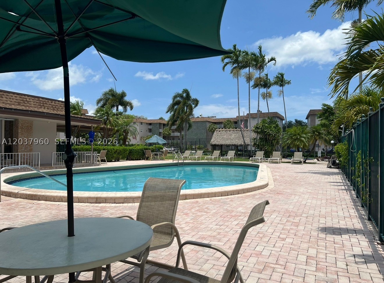ARROWHEAD CONDO NO VII - Residential Lease