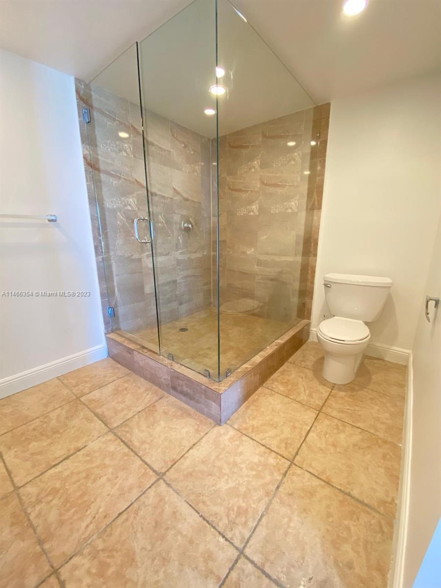 SAILBOAT CAY CONDO - Residential