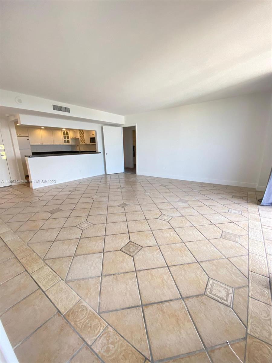 SAILBOAT CAY CONDO - Residential