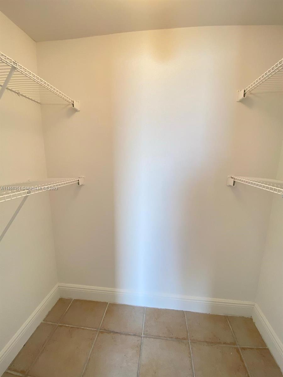 SAILBOAT CAY CONDO - Residential