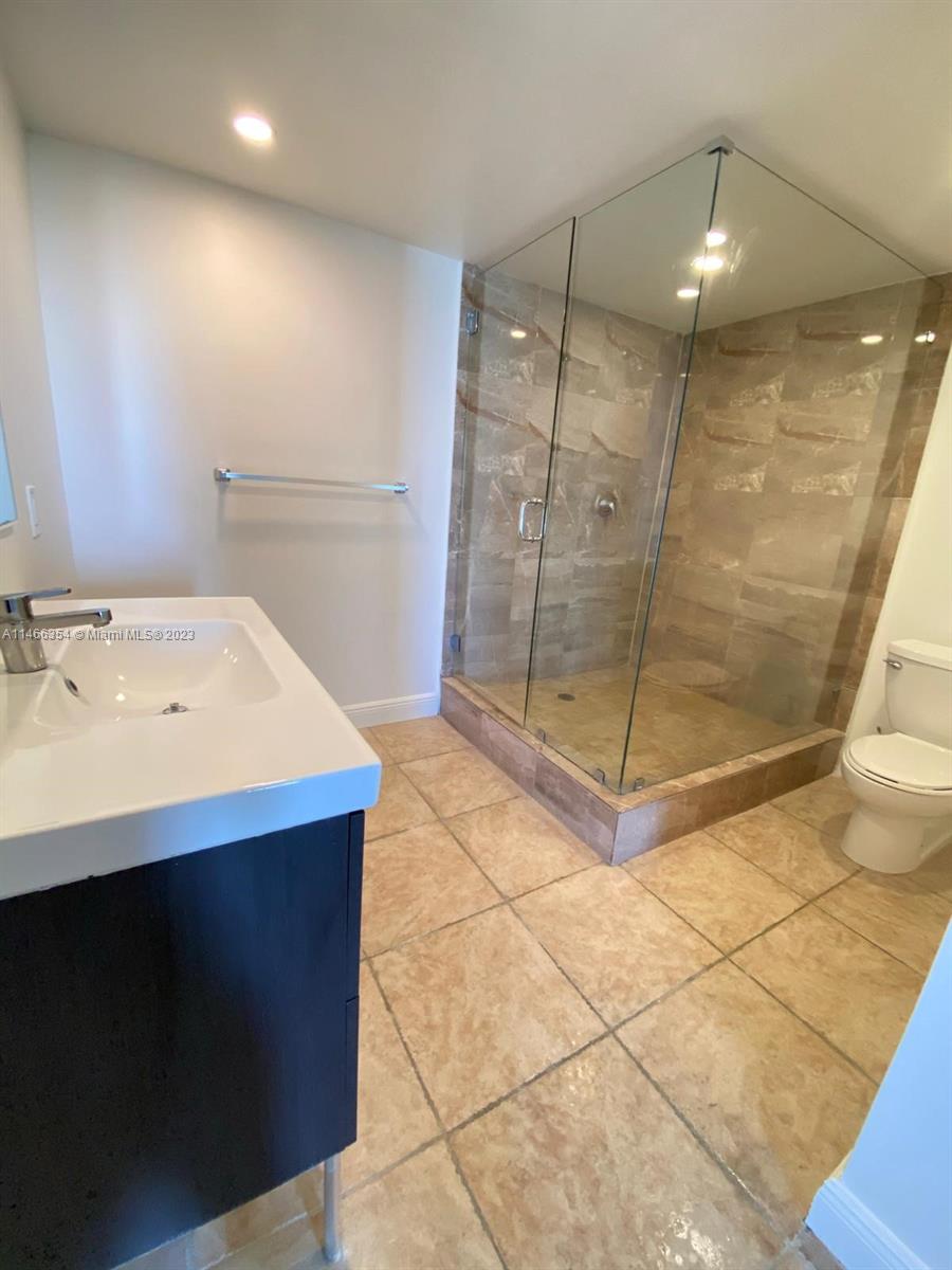 SAILBOAT CAY CONDO - Residential