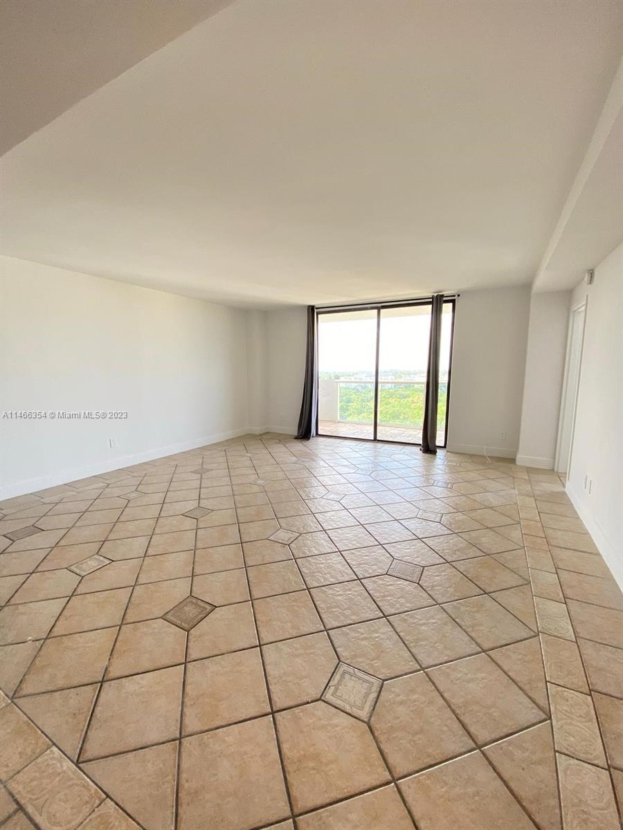SAILBOAT CAY CONDO - Residential