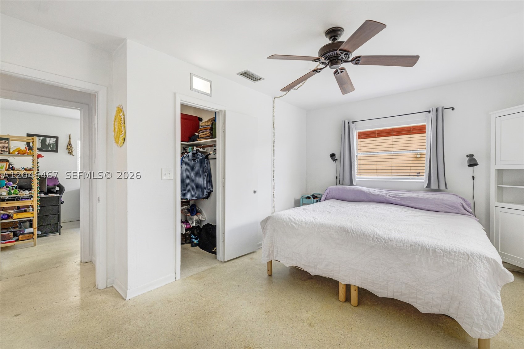 LAUDERDALE LAKES EAST GAT - Residential